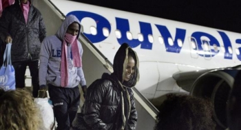 Acnur leva mais de mil refugiados líbios para a Itália e o Níger